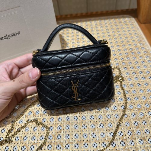 imgi_12_imgHD_8eee9a63_20250923_i1758610789560_8102_0_0_jpg_46936c72-b6e9-40e9-979a-5a85581f938a YSL Mini Vanity 12 Black Quilted Calfskin