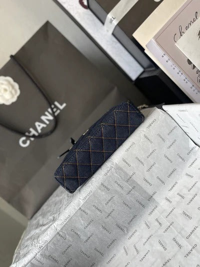 imgi_138_imgHD_2a2a0253_20260206_cmp_i1770356539455_8675_0_4_jpg Chanel 2026 Vanity Bag 19.5cm Blue Denim Leather