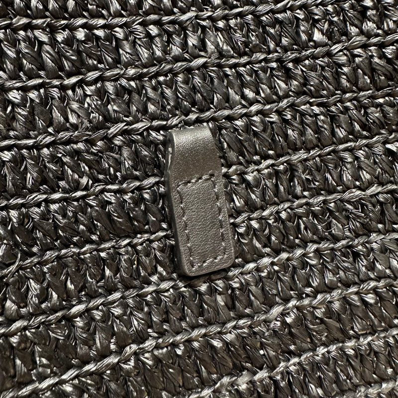 imgi_14_imgHD_8eee9a63_20250616_i1750053598249_7930_0_7_jpg YSL LE 5 À 7 Shoulder Bag 22 Black Raffia