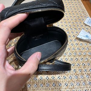 imgi_14_imgHD_8eee9a63_20250923_i1758610750931_5729_0_6_jpg_a5df137a-8943-4b55-93cf-f6350a3cbfef YSL Mini Vanity 12 Black Quilted Calfskin