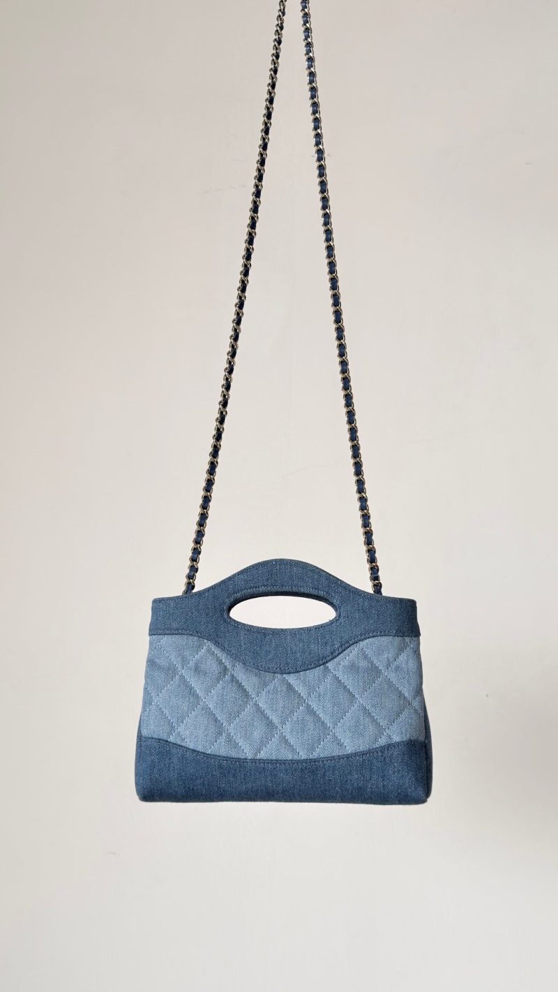 imgi_162_imgHD_b1ac09d1_20260126_cmp_o_1jfsp567v1ban1kl15t1dm1ejc5_jpeg Chanel 26 Clutch 21 Blue Denim Gold Hardware