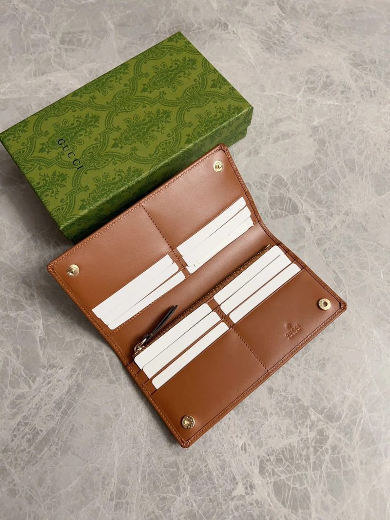 imgi_40_Image_20260212152904 Gucci 2026 Emblem 19cm Brown Ebony Leather Canvas