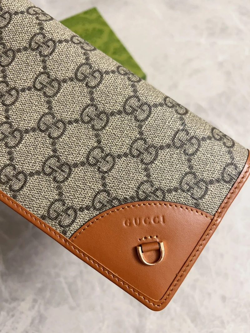 imgi_42_Image_20260212152901 Gucci 2026 Emblem 19cm Brown Ebony Leather Canvas