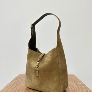 LE 5 À 7 SUPPLE SMALL 22 IN PEANUT BROWN SUEDE