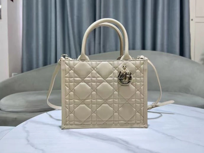 imgi_55_Image_20260309163322_13982_4 Dior 2026 Book Tote Bag 26.5cm Beige Leather