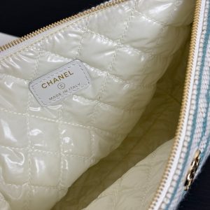 imgi_56_img_533a7dc2_20260125_i1769270587073_3341_0_7_jpg Chanel 26 Woven Clutch 19 White Light Blue Canvas