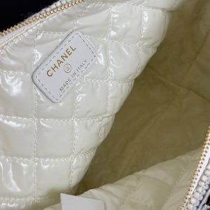 imgi_59_img_533a7dc2_20260125_i1769270617747_375_0_7_jpg Chanel 26 Woven Clutch 19 White Black Canvas