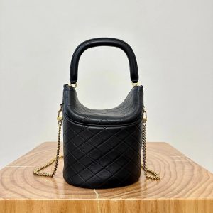 19 FLAP BUCKET BAG BLACK CALFSKIN