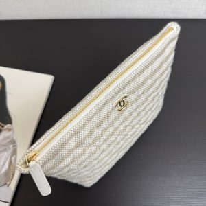 imgi_61_img_533a7dc2_20260125_i1769270605323_2573_0_6_jpg_67345041-cb0e-4379-85e2-731ff9f15159 Chanel 26 Woven Clutch 19 White Beige Canvas
