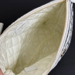 imgi_61_img_533a7dc2_20260125_i1769270619190_9918_0_8_jpg Chanel 26 Woven Clutch 19 White Black Canvas