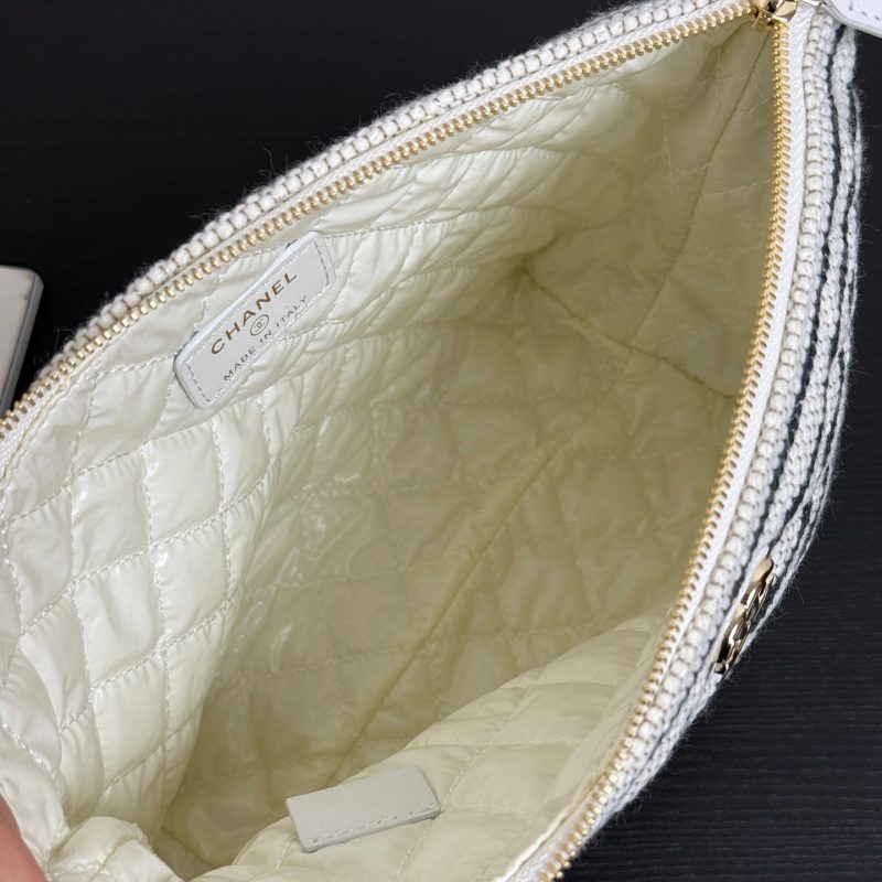 imgi_61_img_533a7dc2_20260125_i1769270619190_9918_0_8_jpg Chanel 26 Woven Clutch 19 White Black Canvas