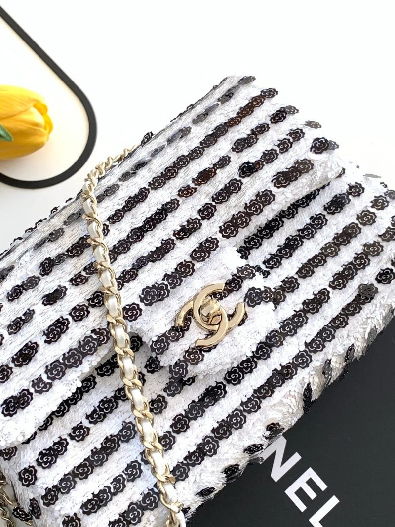 Chanel 2026 Bag 21cm White Black Sequin 331213