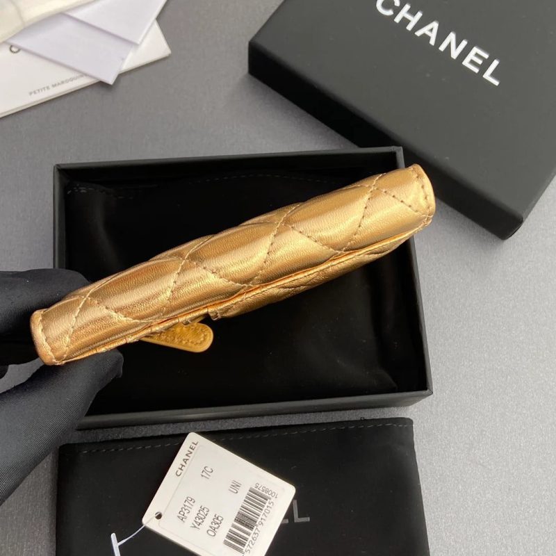 Chanel 2026 Quilted Card Holder 13cm Gold Metallic Lambskin