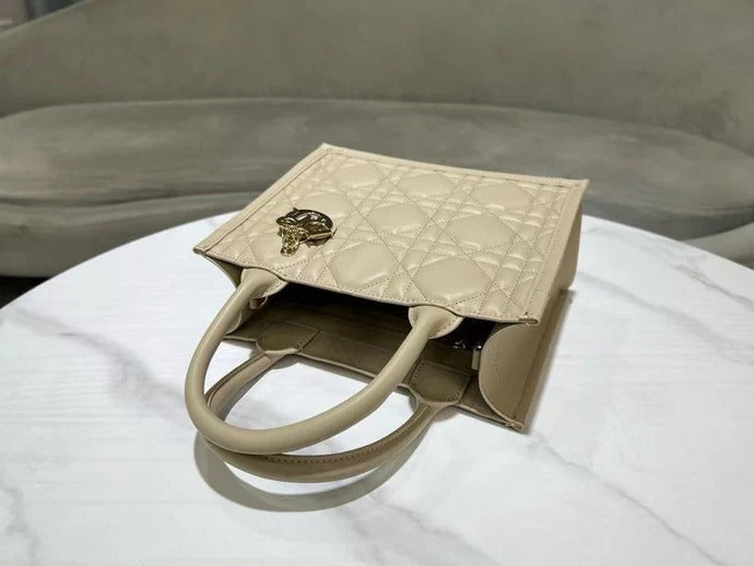 imgi_87_Image_20260309163327_13986_4 Dior 2026 Book Tote Bag 26.5cm Beige Leather