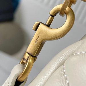 26 WHITE SHEEPSKIN WITH GOLD BUCKLE BAG