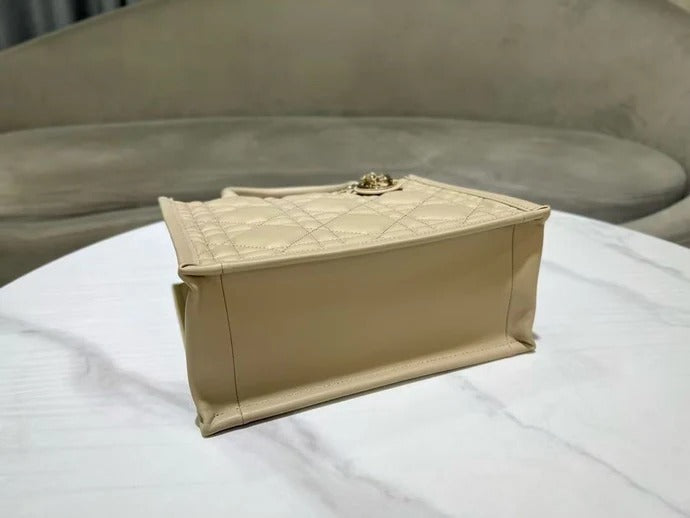 imgi_95_Image_20260309163329_13987_4 Dior 2026 Book Tote Bag 26.5cm Beige Leather