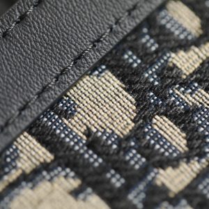 30 MONTAIGNE 19CM BLUE OBLIQUE EMBROIDERY