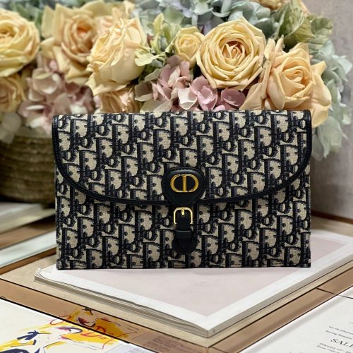 wsxc1706381061014_0 CD BOBBY 27CM BLUE OBLIQUE EMBROIDERY