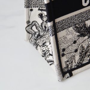 Medium CD Book Tote 36cm Hercules White