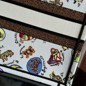 Medium CD Book Tote 36cm White Multicolor Dragon Zodiac Embroidery