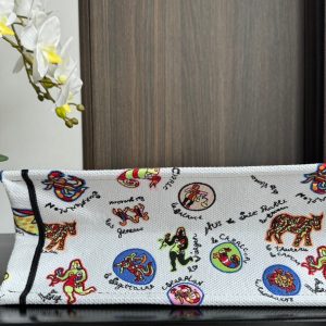 Medium CD Book Tote 36cm White Multicolor Dragon Zodiac Embroidery