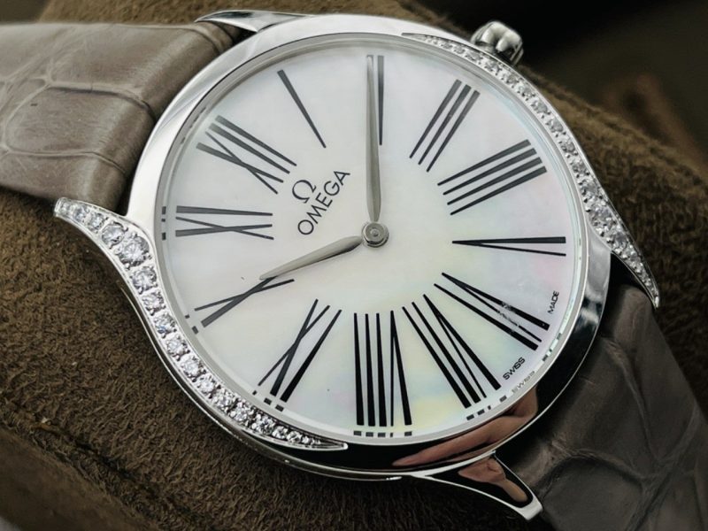 z2448552857296_75e1bdccd454636ce2fa56ad67e01229_c6e039ce-3384-4913-90ac-1ee4b3abce9c DE VILLE TRESOR QUARTZ 36MM GREY FOR LADY