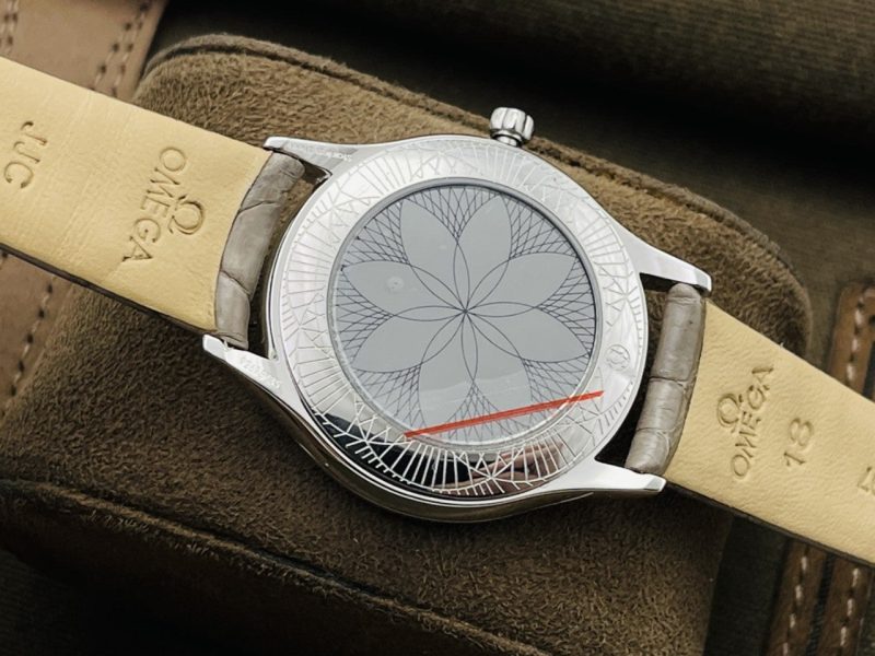 z2448552930189_44bd23c1c50a52937d72a38d89308ea0_df569bd6-cb9c-4de9-adc9-224e4753d959 DE VILLE TRESOR QUARTZ 36MM GREY FOR LADY