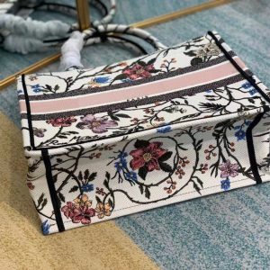 MEDIUM LADY D-LITE 24 PINK MULTI COLOR PAISLEY EMBROIDERY