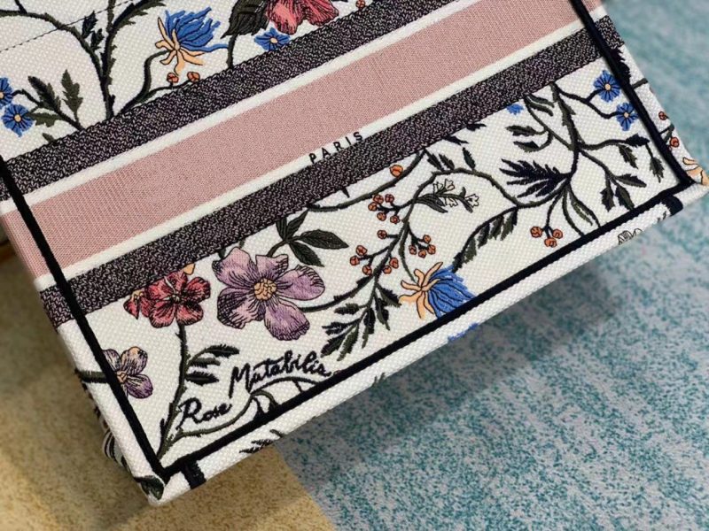 MEDIUM LADY D-LITE 24 PINK MULTI COLOR PAISLEY EMBROIDERY