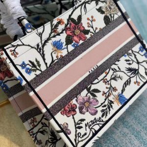 MEDIUM LADY D-LITE 24 PINK MULTI COLOR PAISLEY EMBROIDERY