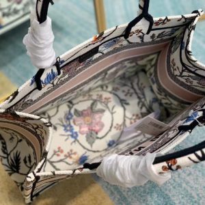 MEDIUM LADY D-LITE 24 PINK MULTI COLOR PAISLEY EMBROIDERY