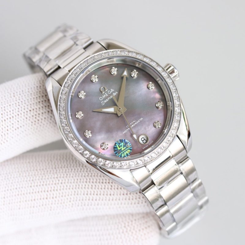 z2583523350713_677c6ee1e5bc3486a3191ea24366ed4f_cd5bdd14-a83f-4c69-9e6c-ab26a4eb6540 AQUA TERRA 150M CO-AXIAL 34MM STAINLESS STEEL DIAMOND BEZEL