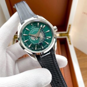 SEAMASTER AQUA TERRA 150M WORLDTIMER GREEN DIAL