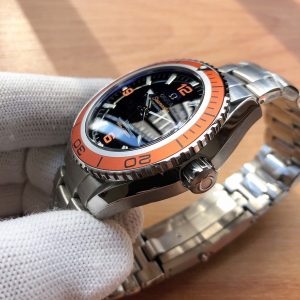 z2612331840338_3bef438796645c37a2d6c845e482d820_1e4c8ae4-af30-4617-9f23-7d8e8ceb4a71 SEMASTER PLANET OCEAN 600 STAINLESS STEEL ORANGE