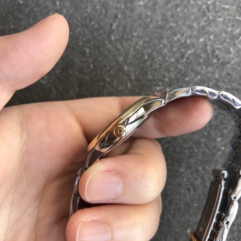 z2612399877134_201eca20b72b1d36c81c18a012be6c30_5dcd22c7-a460-4391-88bd-2778a2ec6915 DEVILLE PRESTIGE 27MM QUARTZ GOLD STEEL MOP DIAL