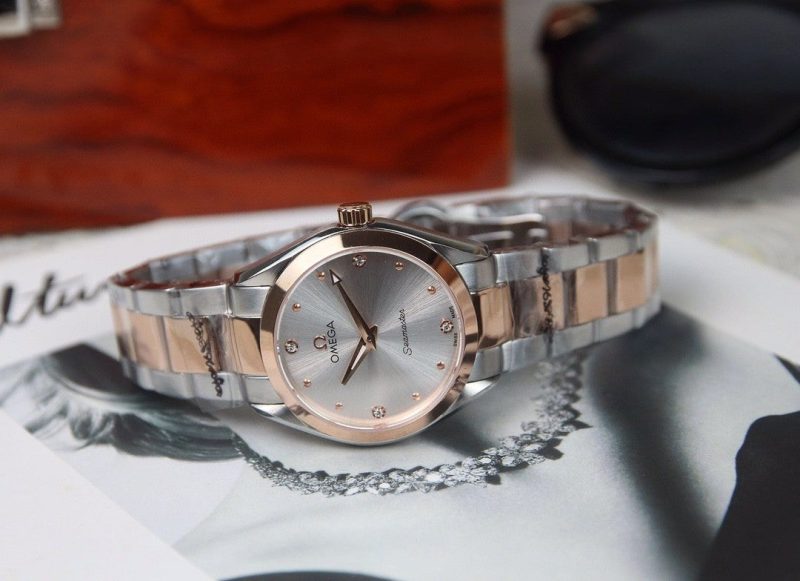 z2615132325479_65b85ea8efa89bfc9c8e524f48ce1c52_7bded475-ac96-452a-a2ab-25ab75f631e6 SEAMASTER QUARTZ 33MM TWO-TONE GREY DIAL